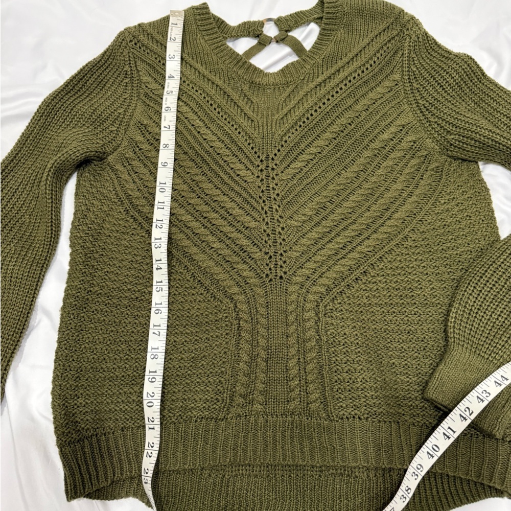 Green Olive Women's ring cutout back ballon sleeves knit Sweater - Picture 9 of 9